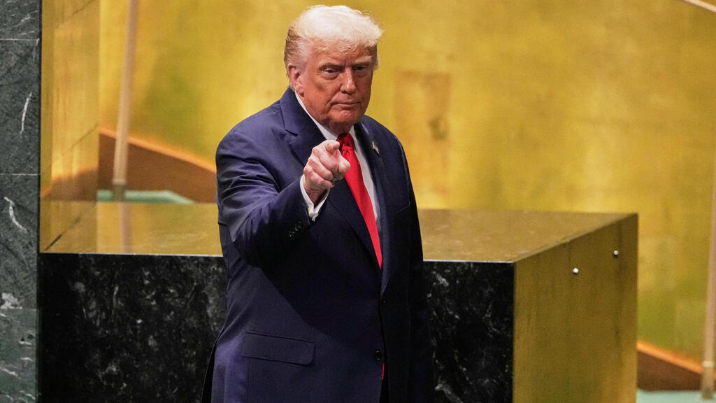 נשיא ארה"ב דונלד טראמפ נואם בעצרת הכללית של האו"ם בניו יורק