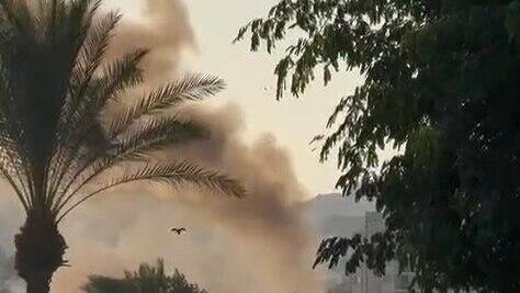 На месте падения беспилотника в Эйлате (Публикуется в соответствии с п. 27 алеф Закона об авторских правах) תיעוד: פגיעת כטב"ם באילת