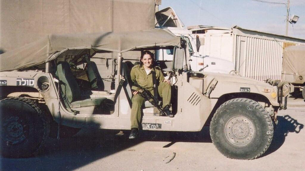 Debbie during her IDF service דבורה אברהם ז"ל