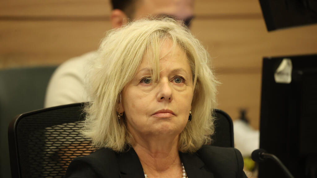 אושר סופית החוק להחלשת היועץ המשפטי לממשלה, נתניהו שוב נעדר