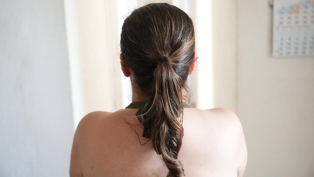 דנה, אימה נפלה קורבן לעוקץ המוניות ונשארה ללא בית