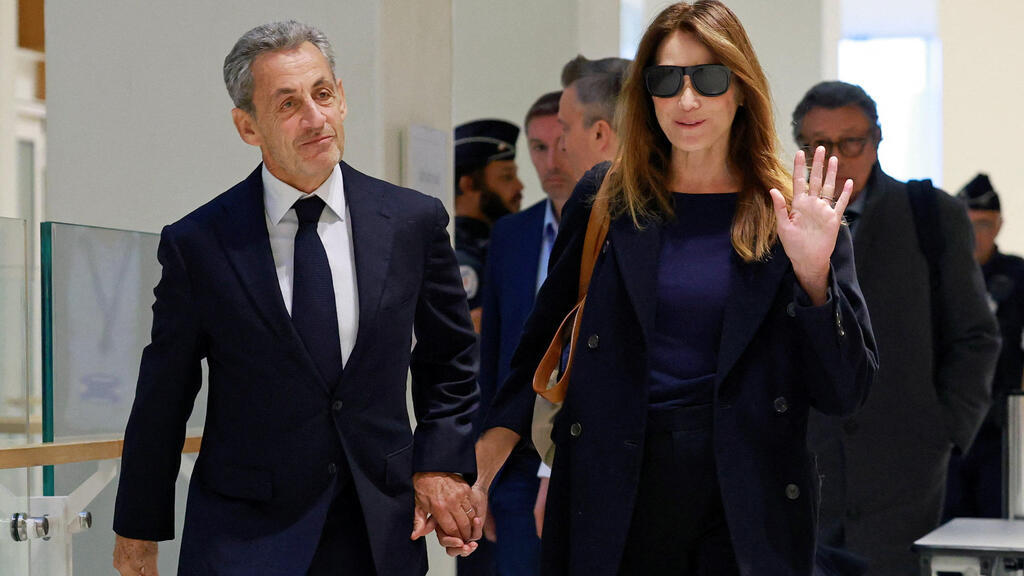 נשיא צרפת לשעבר ניקולא סרקוזי גזר דין 5 שנות מאסר עם אשתו קרלה ברוני