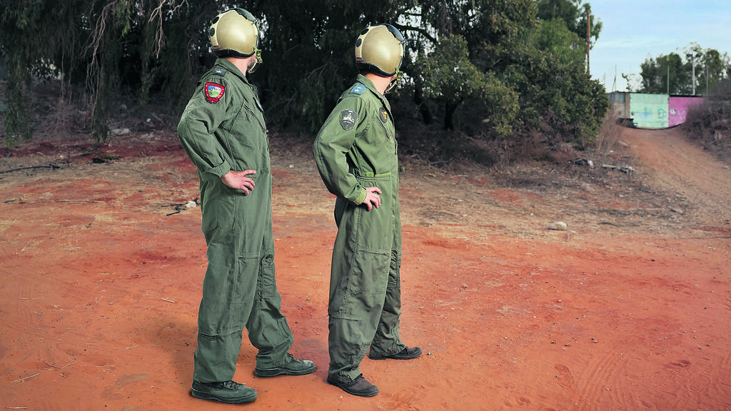 Maj. (res.) Boaz, Lt. Col. (res.) Tavor (Photo: Dana Kopel) סא"ל (במיל') תבור (מימין) ורס"ן (במיל') בועז