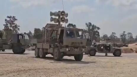 משאית עם הרמקולים בדרך לגבול עזה להשמיע את נאום נתניהו באו"ם