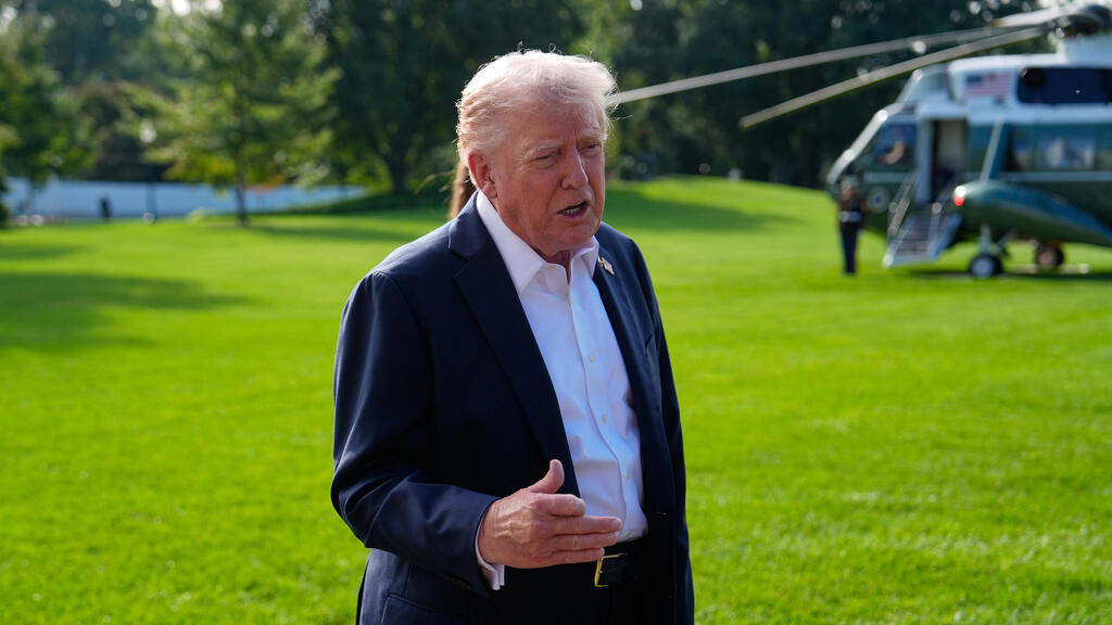 Дональд Трамп (Фото: AP Photo/Julia Demaree Nikhinson) דונלד טראמפ ממריא לניו יורק