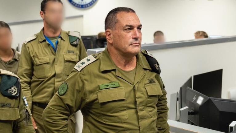 הרמטכ"ל אייל זמיר ביקר ביחידה 9900 עם ראש אמ"ן