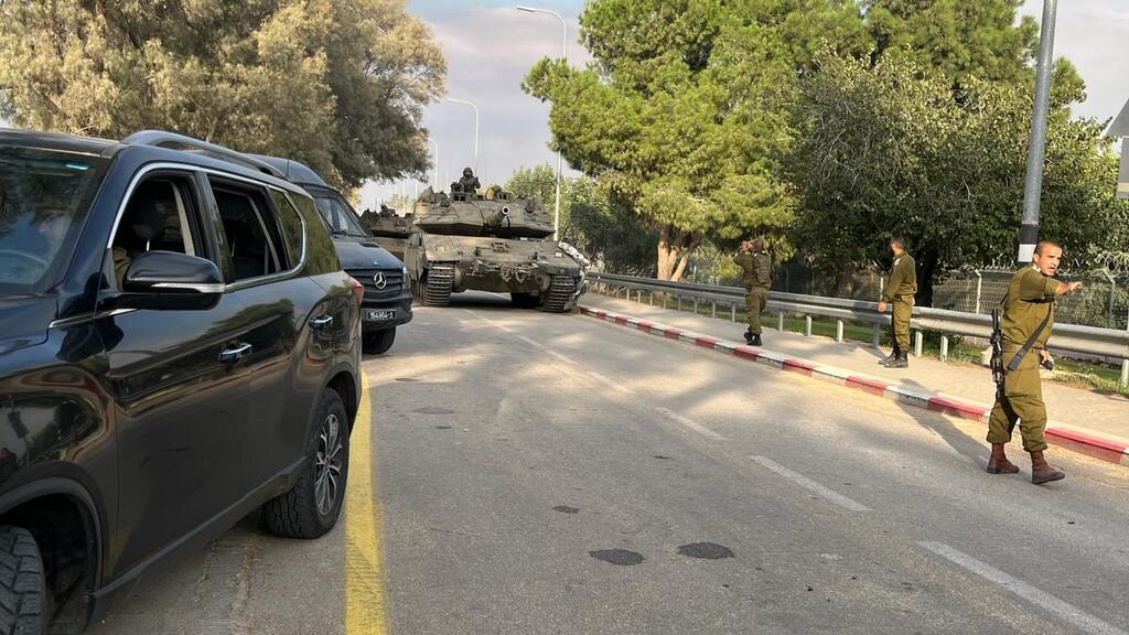 הטנק של סא״ל סלמאן חבקה יורה פגז ראשון בקיבוץ בארי בבוקר 7 באוקטובר 