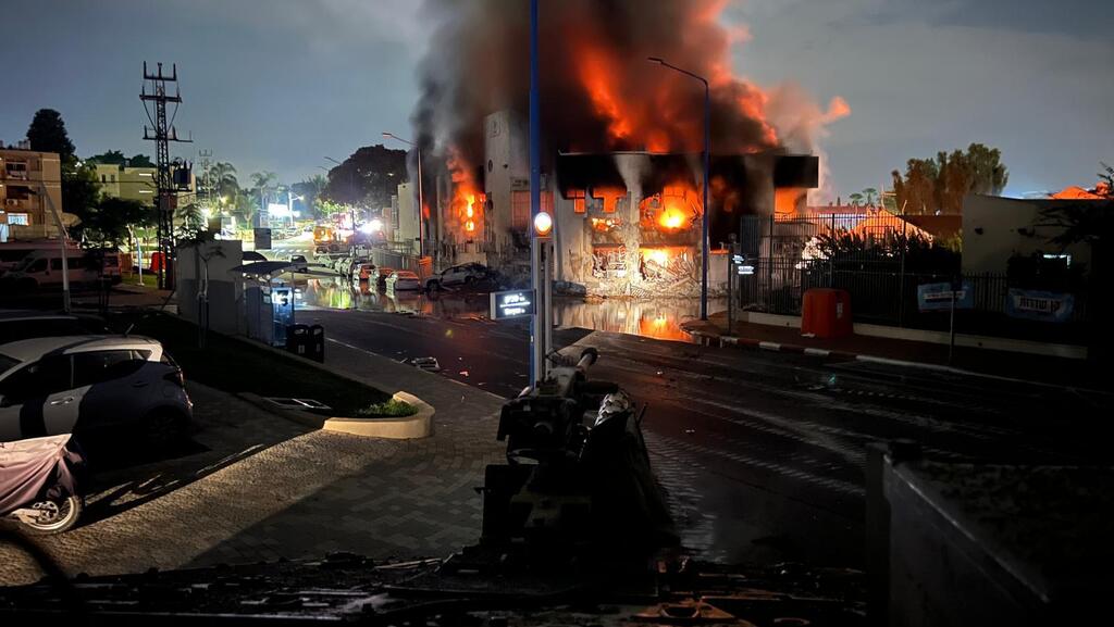 טנק של גדוד 53 מגיע לקרב במשטרת שדרות 