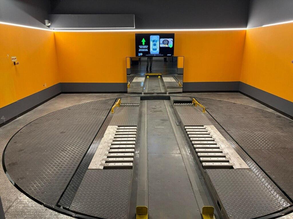 החניון הרובוטי בבוגרשוב