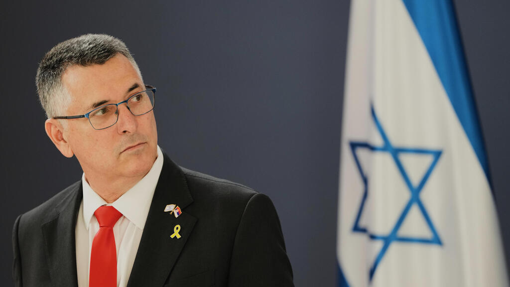 Гидеон Саар (Фото: AP Photo/Darko Vojinovic) גדעון סער נפגש עם מרקו ג׳וריץ׳