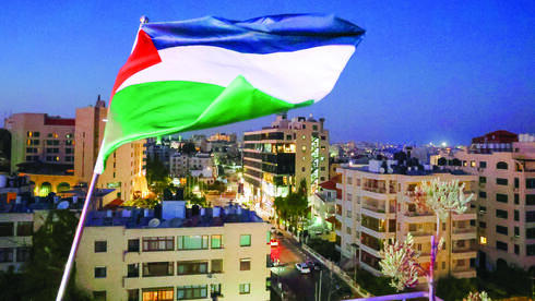 ערב יורד על רמאללה