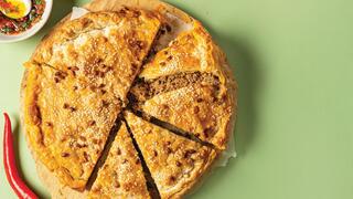 מאפה בצק עלים עם בשר