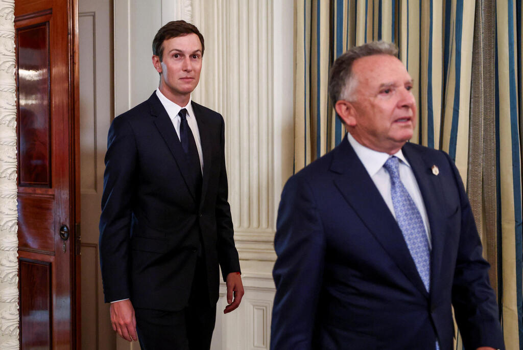 Trump adviser Jared Kushner and special envoy Steve Witkoff (Photo: REUTERS/Kevin Lamarque) מסיבת עיתונאים טראמפ-נתניהו