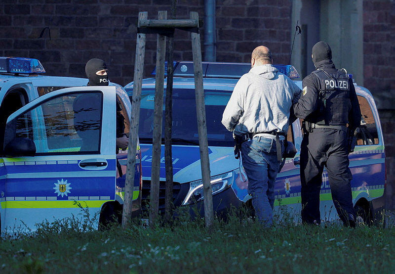 A suspected Hamas member arrested in Germany over an alleged plot to attack Jews (Photo: REUTERS/Heiko Becker) אחד מחברי חמאס שנעצר בגרמניה בחשד שתכנן לפגוע ביהודים