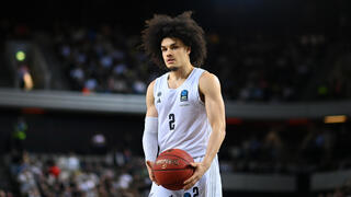 שחקן פריז באסקט נדיר חיפי