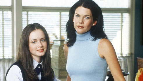 לורן גרהאם ואלקסיס בלדל ב"בנות גילמור"