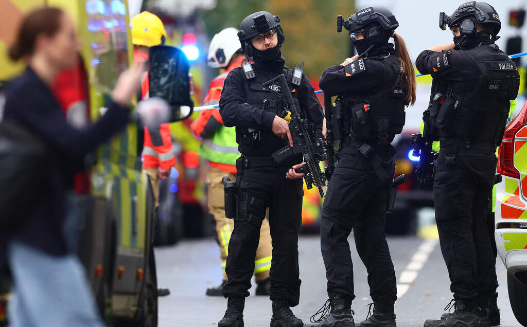 זירת פיגוע בית כנסת מנצ'סטר בריטניה