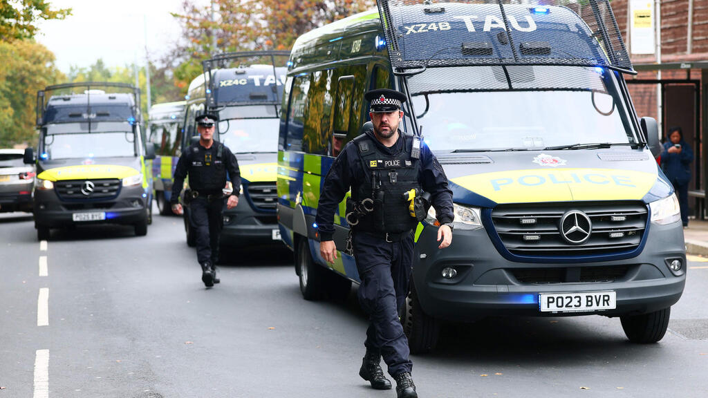 זירת פיגוע בית כנסת מנצ'סטר בריטניה