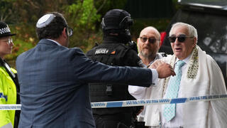 זירת פיגוע בית כנסת מנצ'סטר בריטניה