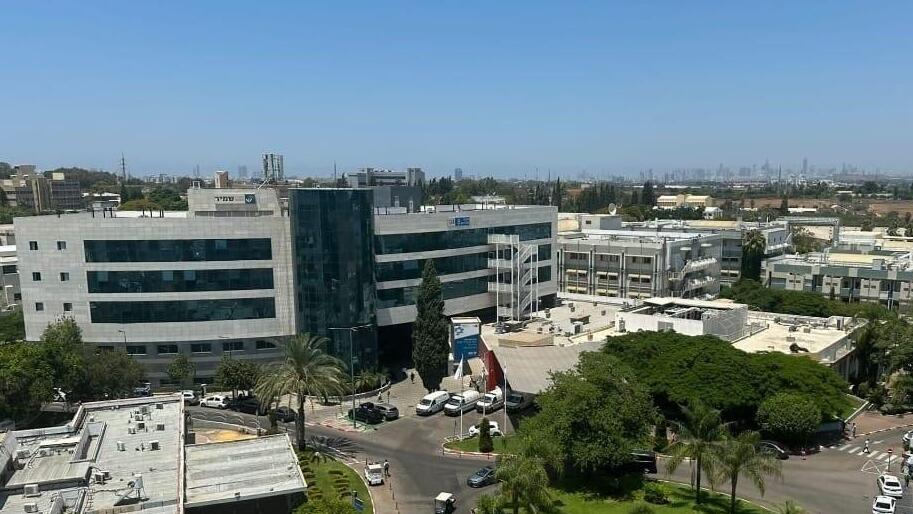 Больница "Асаф ха-Рофе" ("Шамир") в Беэр-Яакове (Фото: пресс-служба больницы "Асаф ха-рофе") המרכז הרפואי שמיר אסף הרופא
