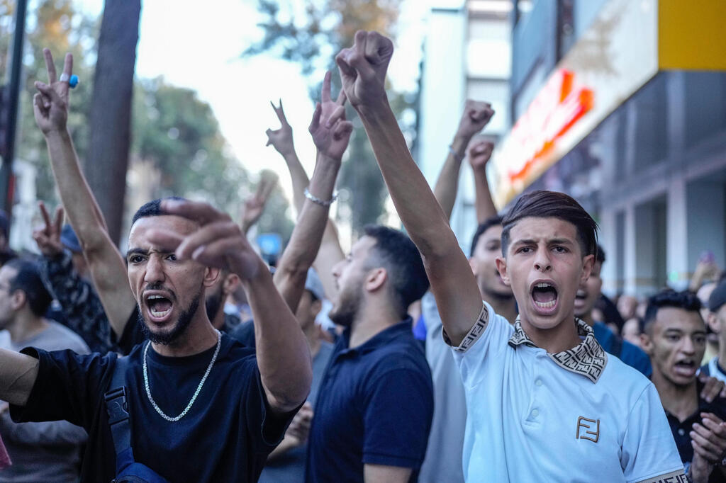 Gen Z protests in Morocco (Photo: AP Photo/Mosa'ab Elshamy) הפגנה בקזבלנקה שבמרוקו בדרישה לשירותים ציבוריים טובים יותר