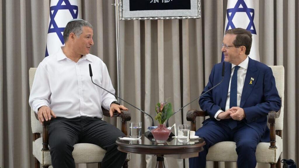 נשיא המדינה הרצוג מארח את ראש השב"כ הנכנס דוד זיני