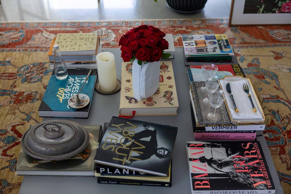 השף אסף גרניט בדירתו