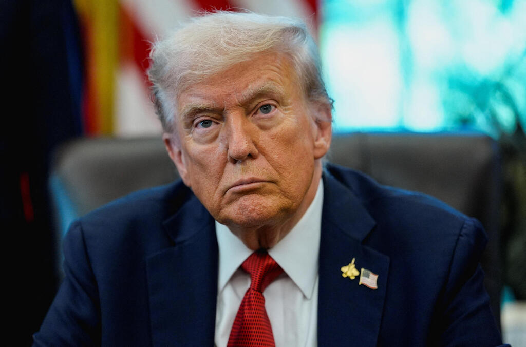 Putting all our eggs in the President Donald Trump basket (Photo: Kent Nishimura/Reuters) דונלד טראמפ, נשיא ארה"ב בעדכון לתקשורת מהבית הלבן