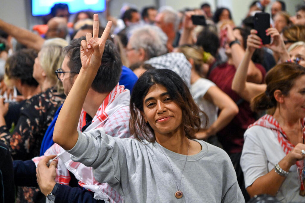 French MEP Rima Hassan (Photo: Milos Bicanski/Getty Images) רימא חסן, חברת פרלמנט מצרפת הייתה על סיפון המשט לעזה