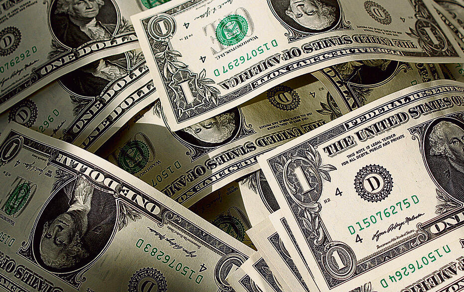 Dollar (Photo: Shutterstock) yk14538488