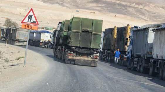 תור משאיות אשפה בכניסה לאתר אפעה