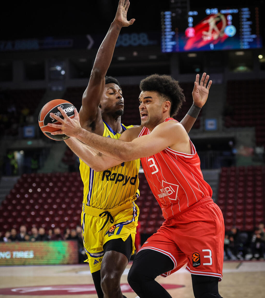 בראיינט מול הורד