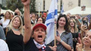 חגיגות בכיכר החטופים