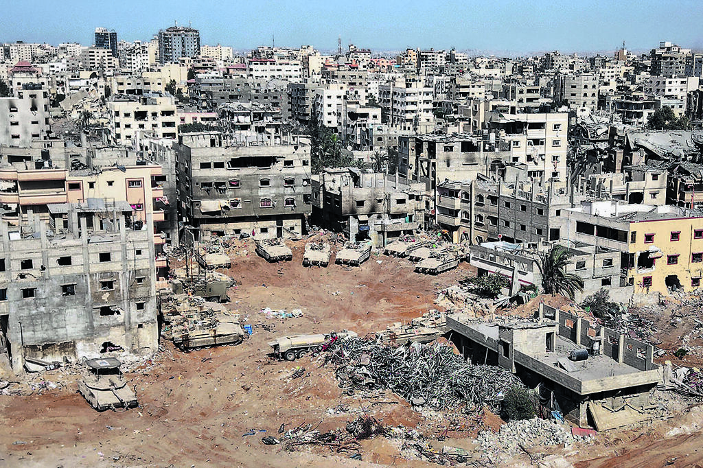 טנקים של צה"ל בעיר עזה