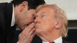 הקרב על האינטרנט: ארה״ב חוסמת בכירים אירופים