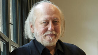 לאסלו קרסנהורקאי