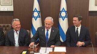 נתניהו נפגש עם ויטקוף וקושנר