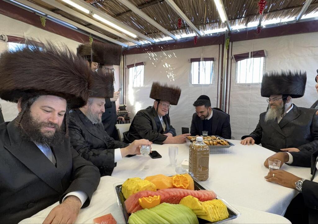 זוהראן ממדאני בסוכה של סאטמר