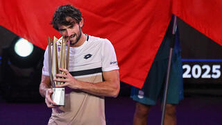 ולנטין ואשורו