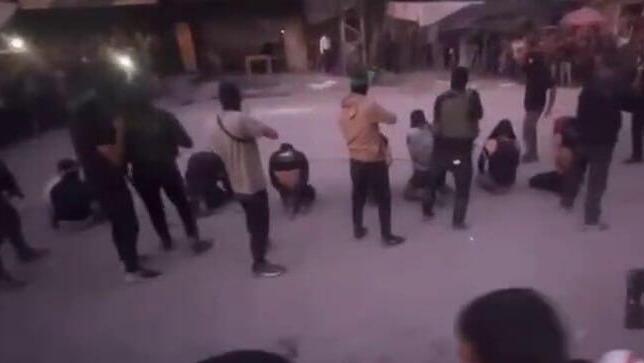 שעות אחרי שחרור החטופים: חמאס הוציא להורג ברחוב אנשי מיליציות