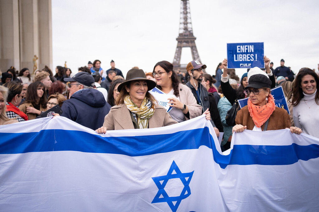 Paris (Photo: Leah Marciano) חגיגות בפריז