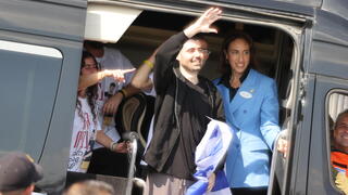 גיא גלבוע דלאל עושה שלום