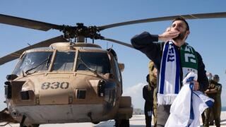 מתן אנגרסט נוחת בבית החולים