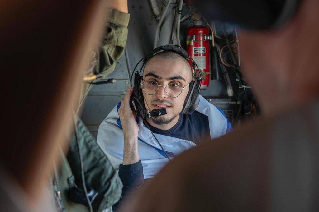 רום ברסלבסקי ומשפחתו בדרך לבית החולים