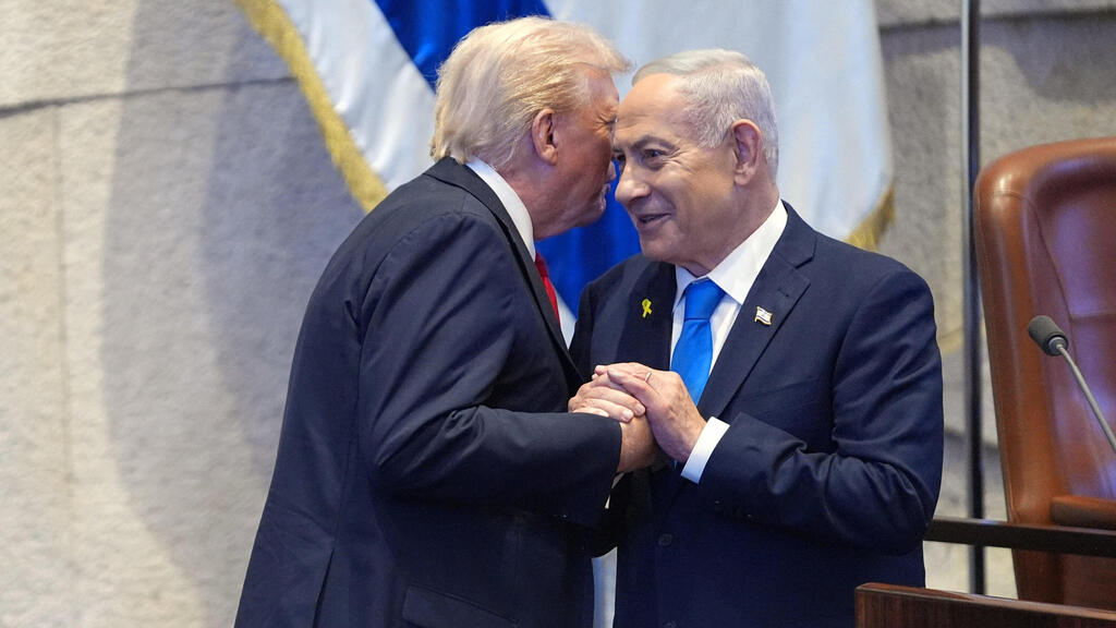 Prime Minister Benjamin Netanyahu and US President meet in the Knesset (Photo: Jalaa Marey /Pool via Reuters ) נאום דונלד טראמפ בכנסת ישראל