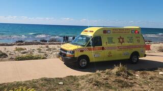 גבר בן 50 טבע למוות בחוף שקמונה
