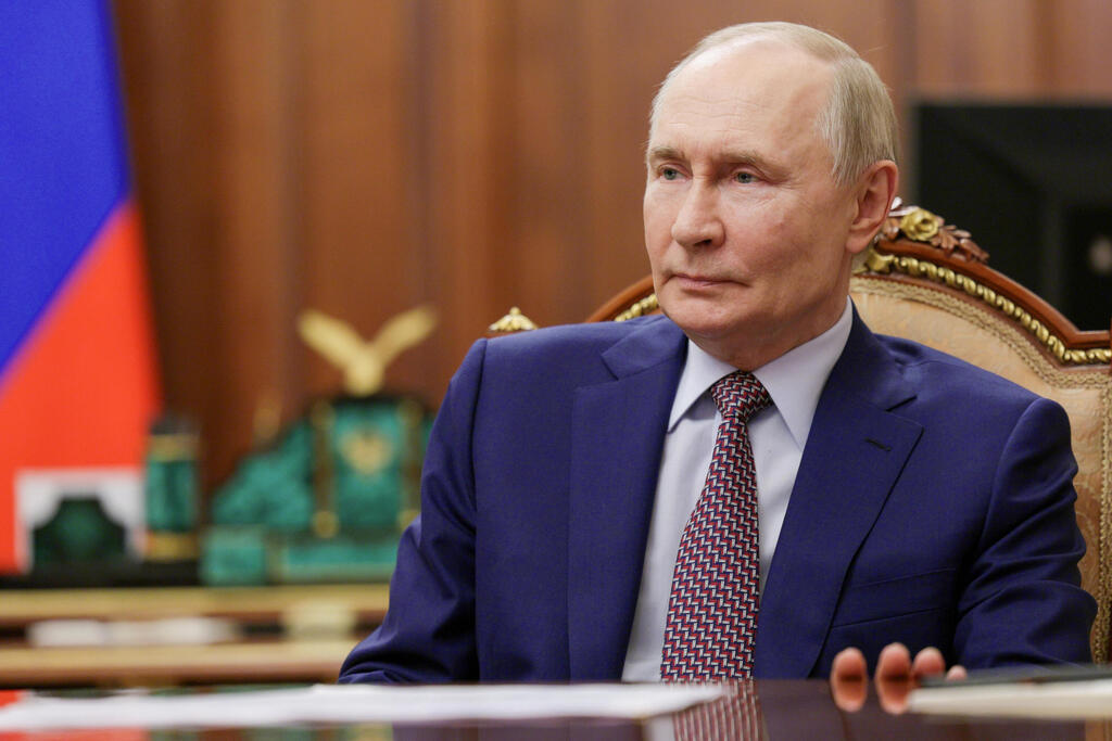 Nothing came of the summit with Trump. Putin (Photo: Alexander Kazakov, Sputnik, Kremlin Pool Photo via AP) נשיא רוסיה ולדמיר פוטין