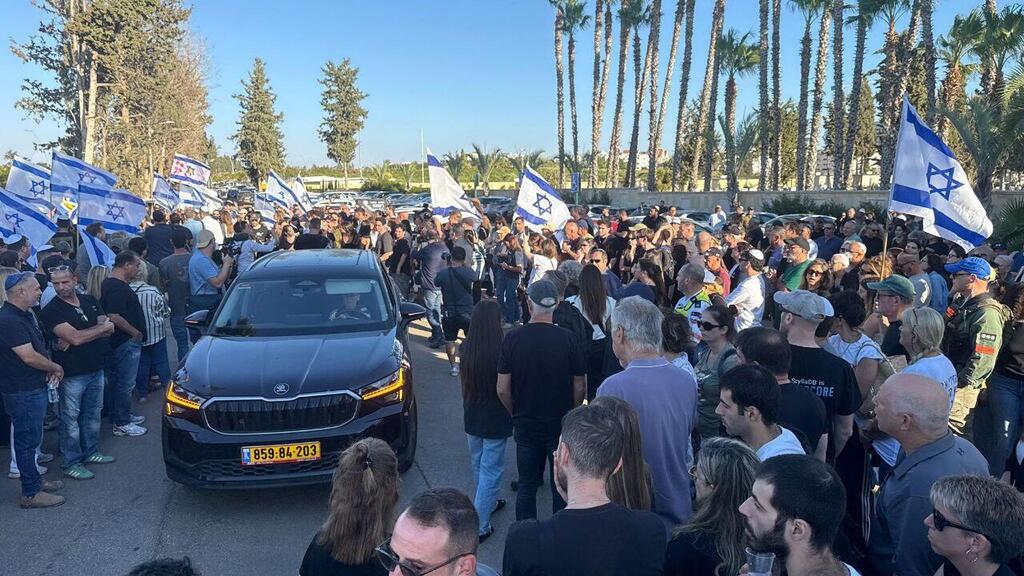 מסע הלוויתו של גיא אילוז ז"ל ברעננה