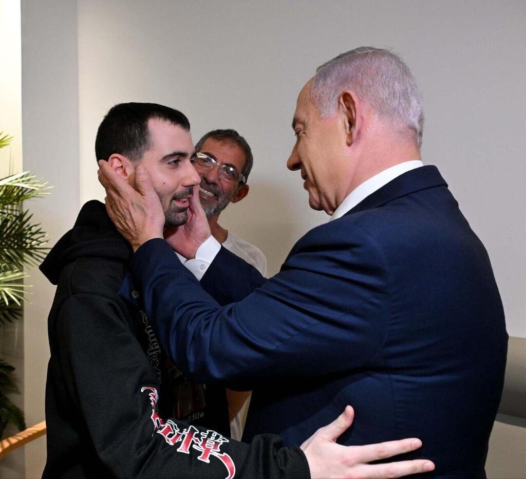 נתניהו ורעייתו מבקרים את השבים בבילינסון