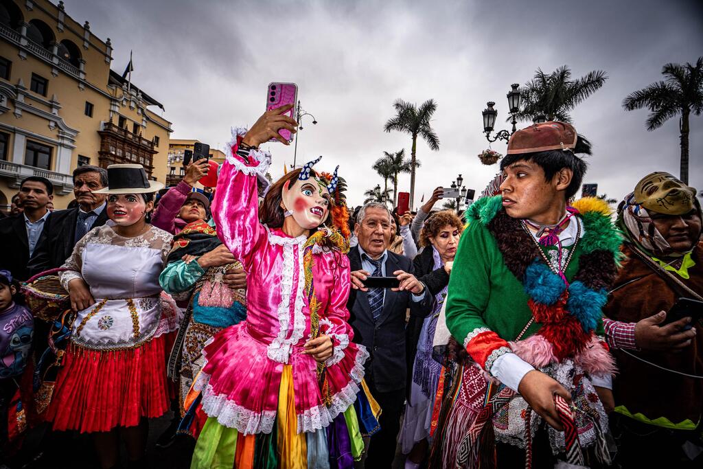 "Masks, drums and a mystical atmosphere" (Photo: Limor Zadok) קיימן